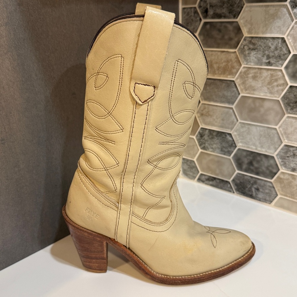 Frye Boots Women’s Cream Leather Mid Calf Western Boho Vintage Boots Sz 5 1/2 - Picture 11 of 13
